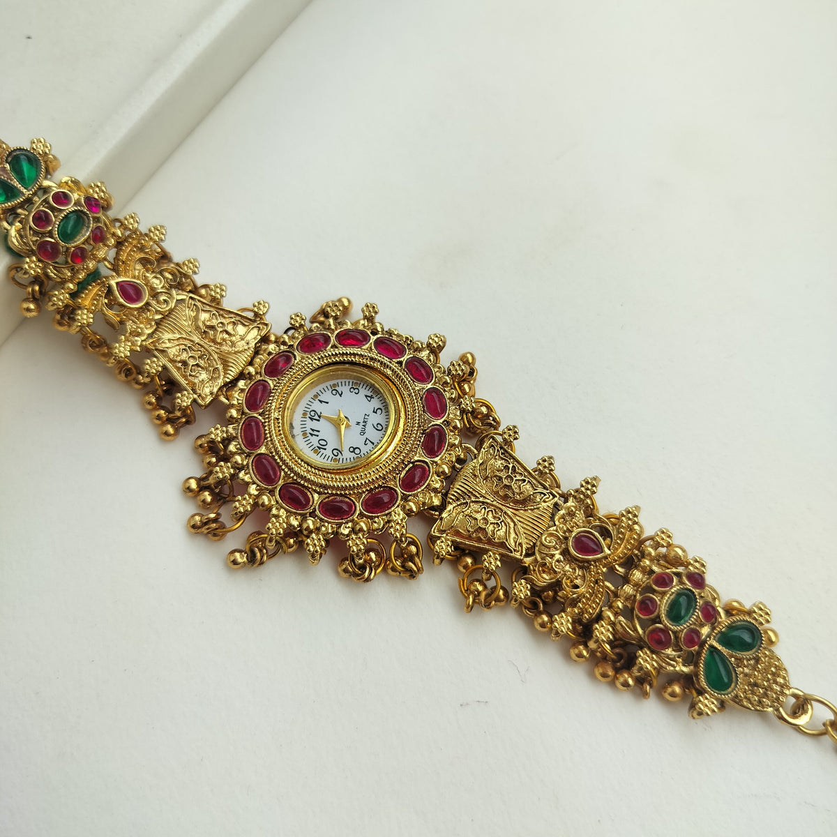 Surbhi Golden Kashmiri Heritage Watch