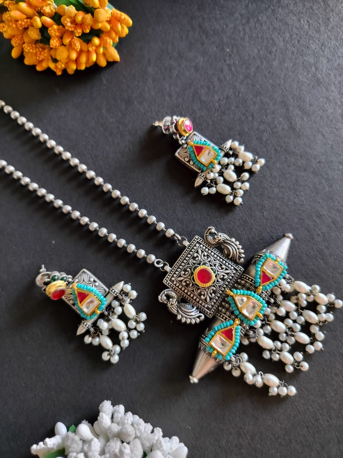 Aisha Pachi Kundan Pearl Necklace Set