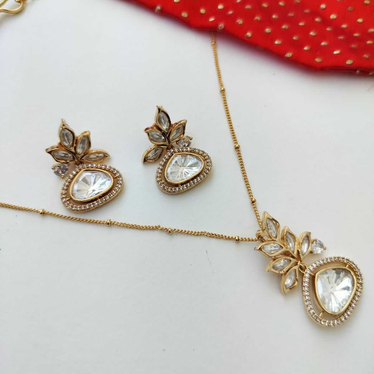 Vikrama Kundan Pendant Necklace set