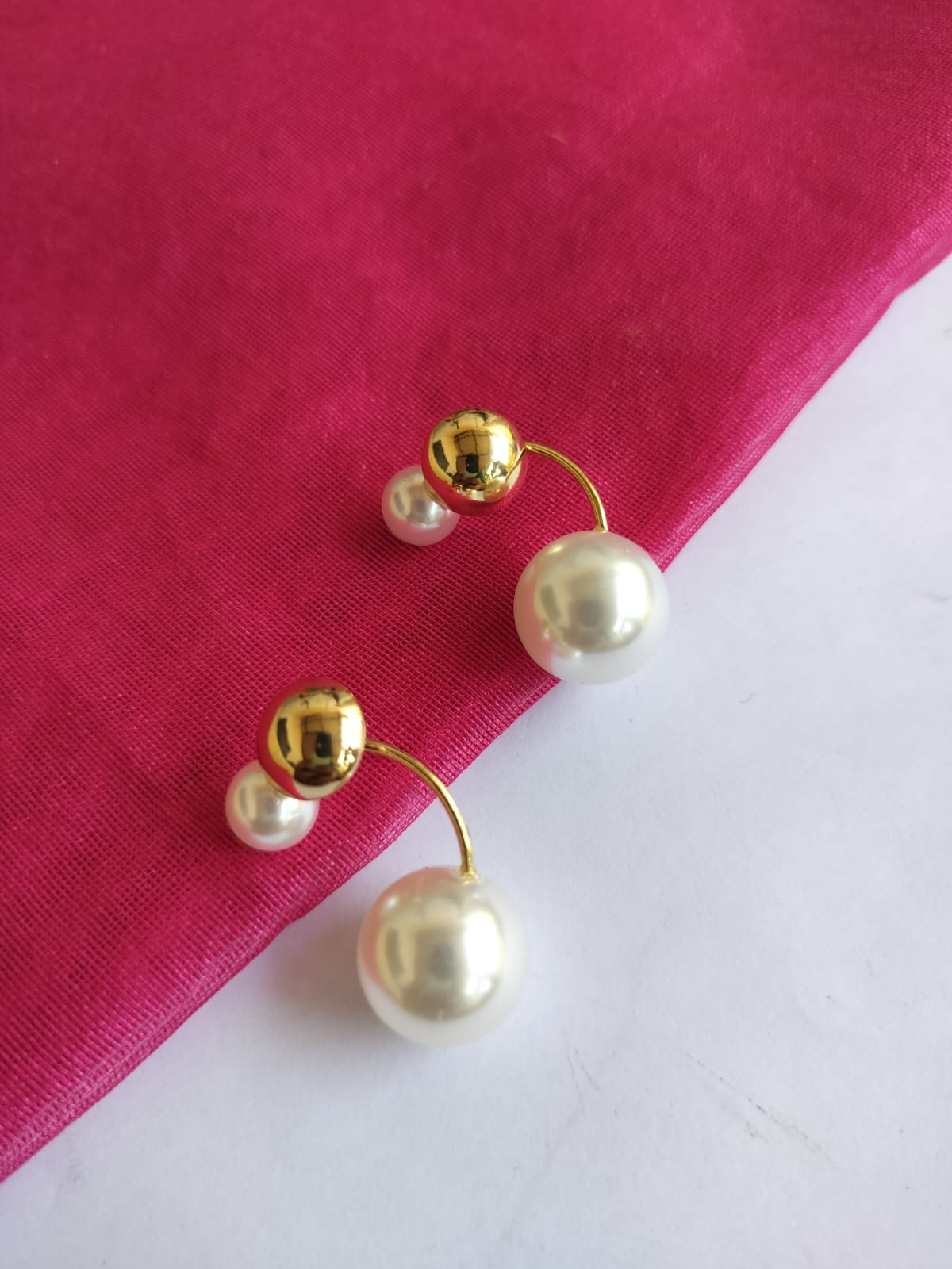 Reya Pearl Earrings