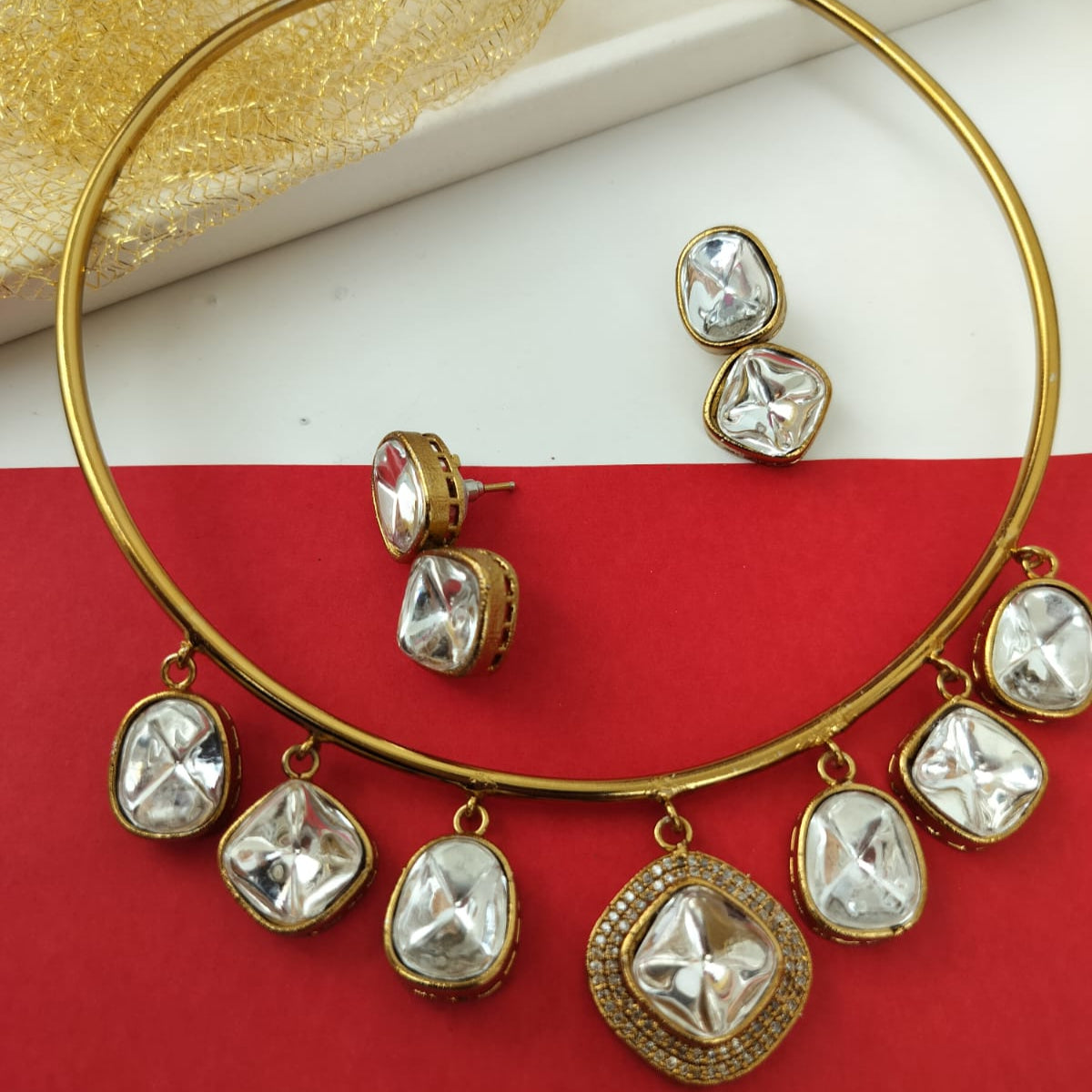 Golden Kundan Hasli set