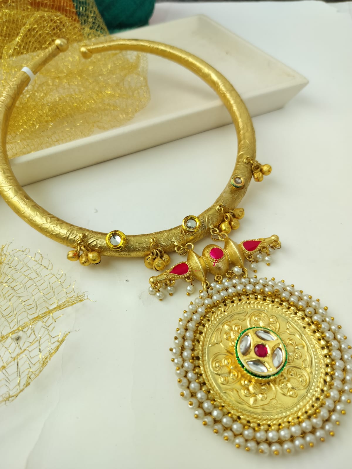 Fusion Hasli Pendant set