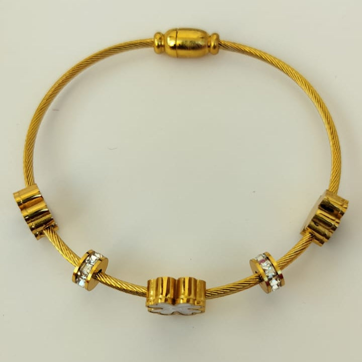 Spade Anti Tarnish Bracelet