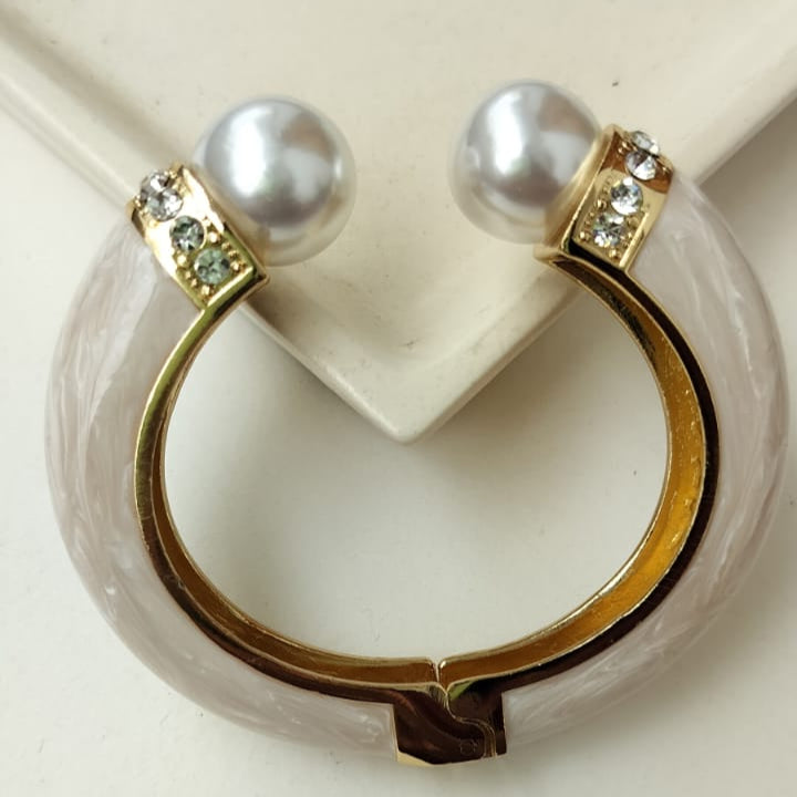 Luxe Pearl Charm Openable Kada Bracelet
