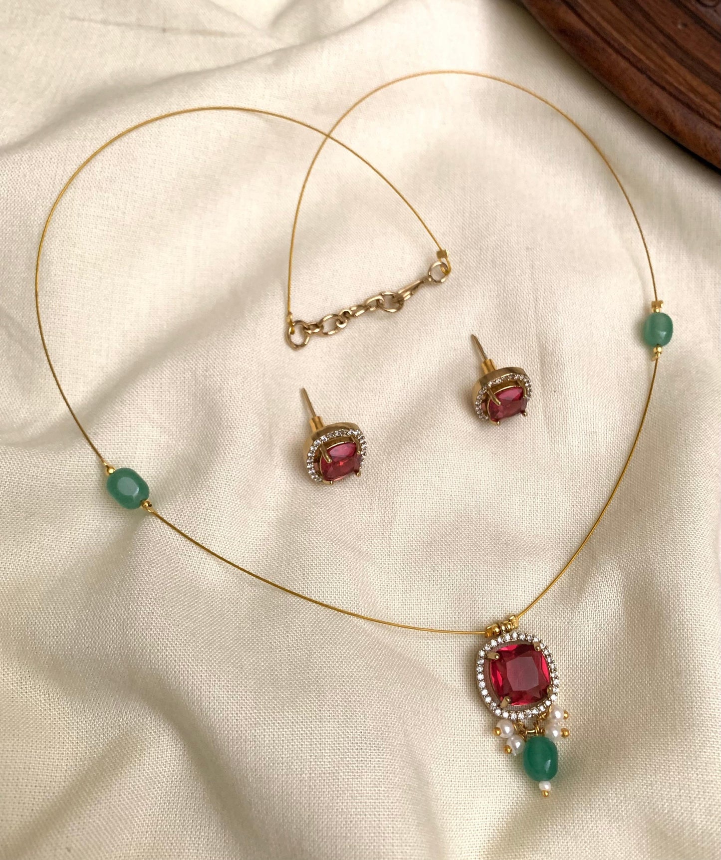 Dainty stone invisible necklace set