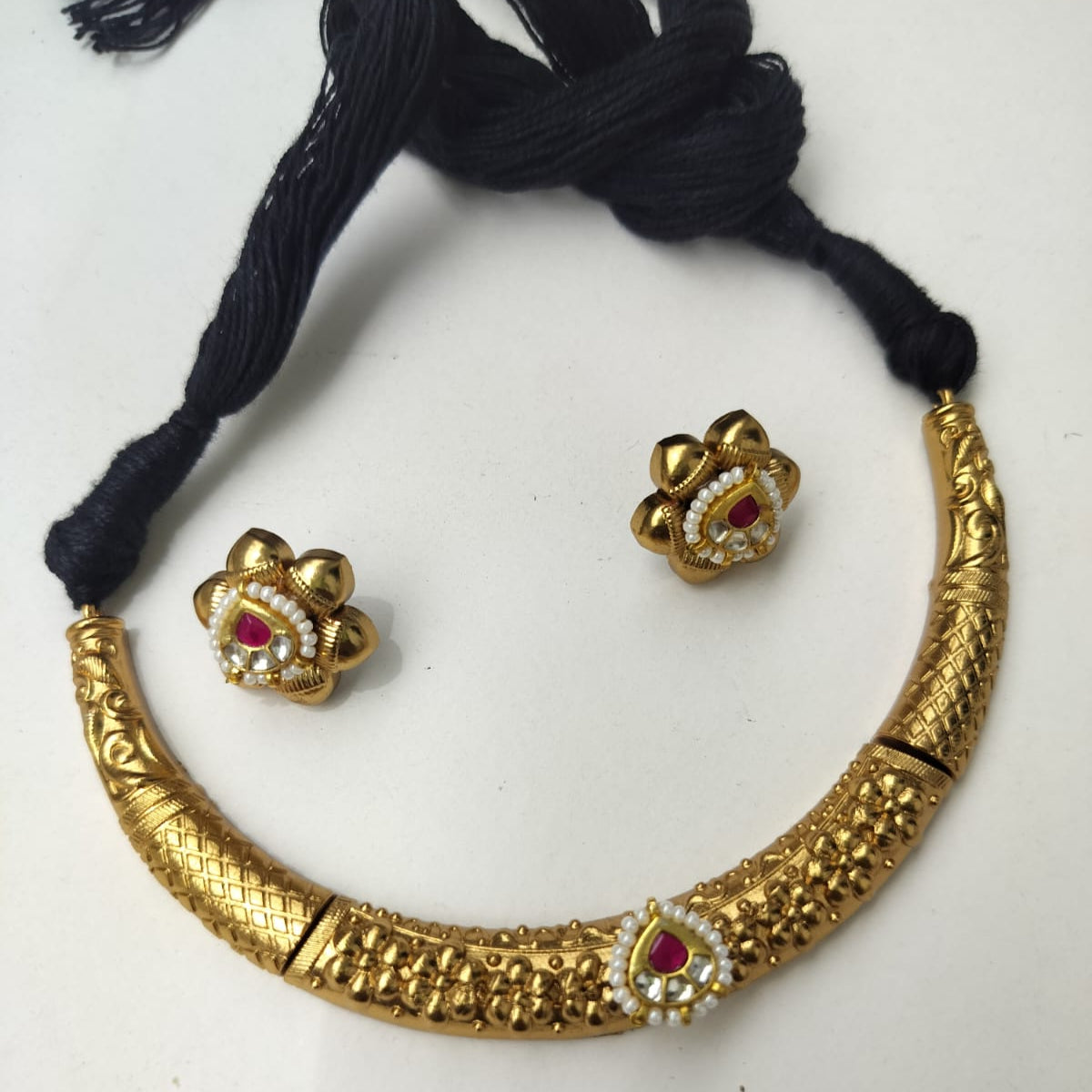 Pachi Kundan Hasli Necklace Set