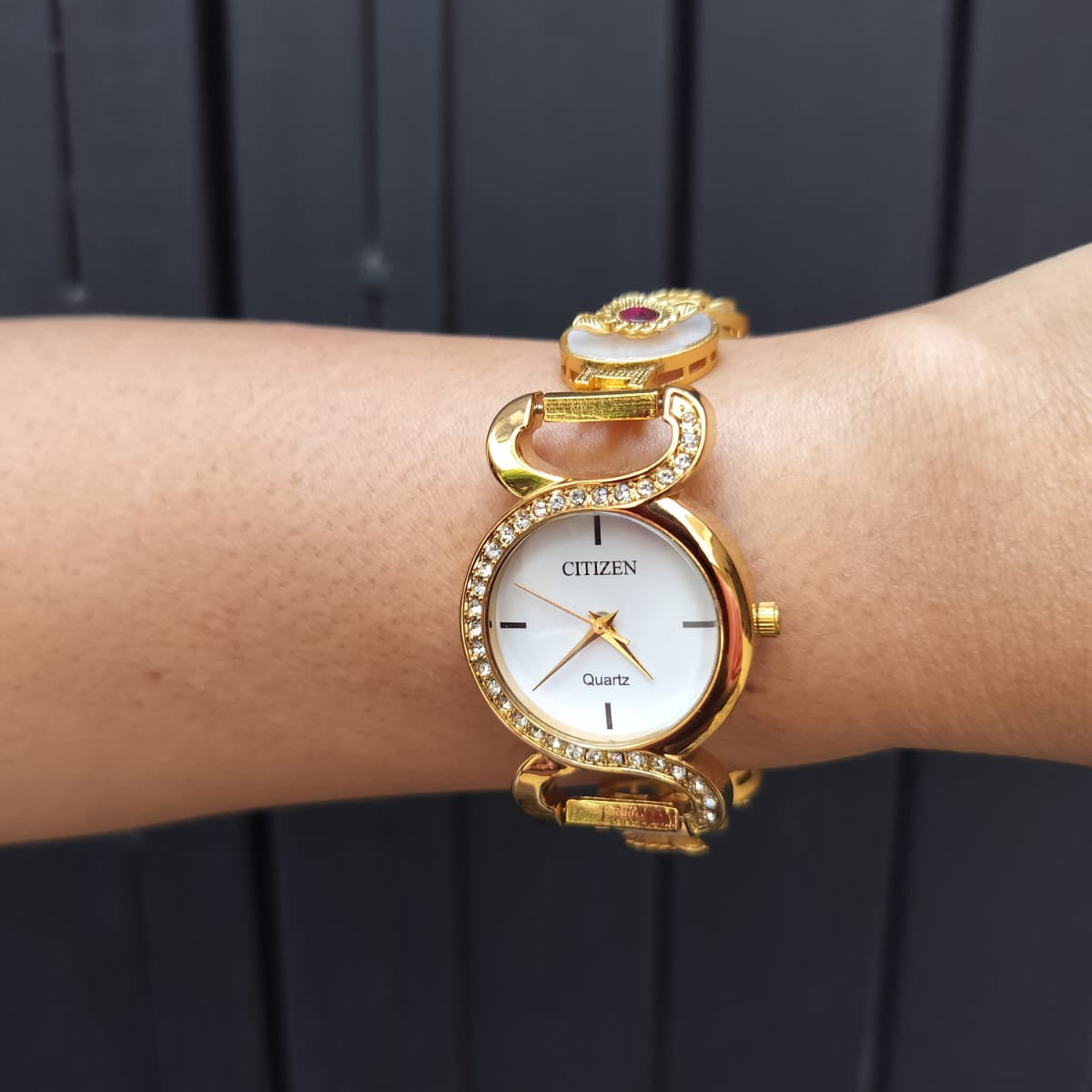 MOP Designer Heritage Bracelet Watch
