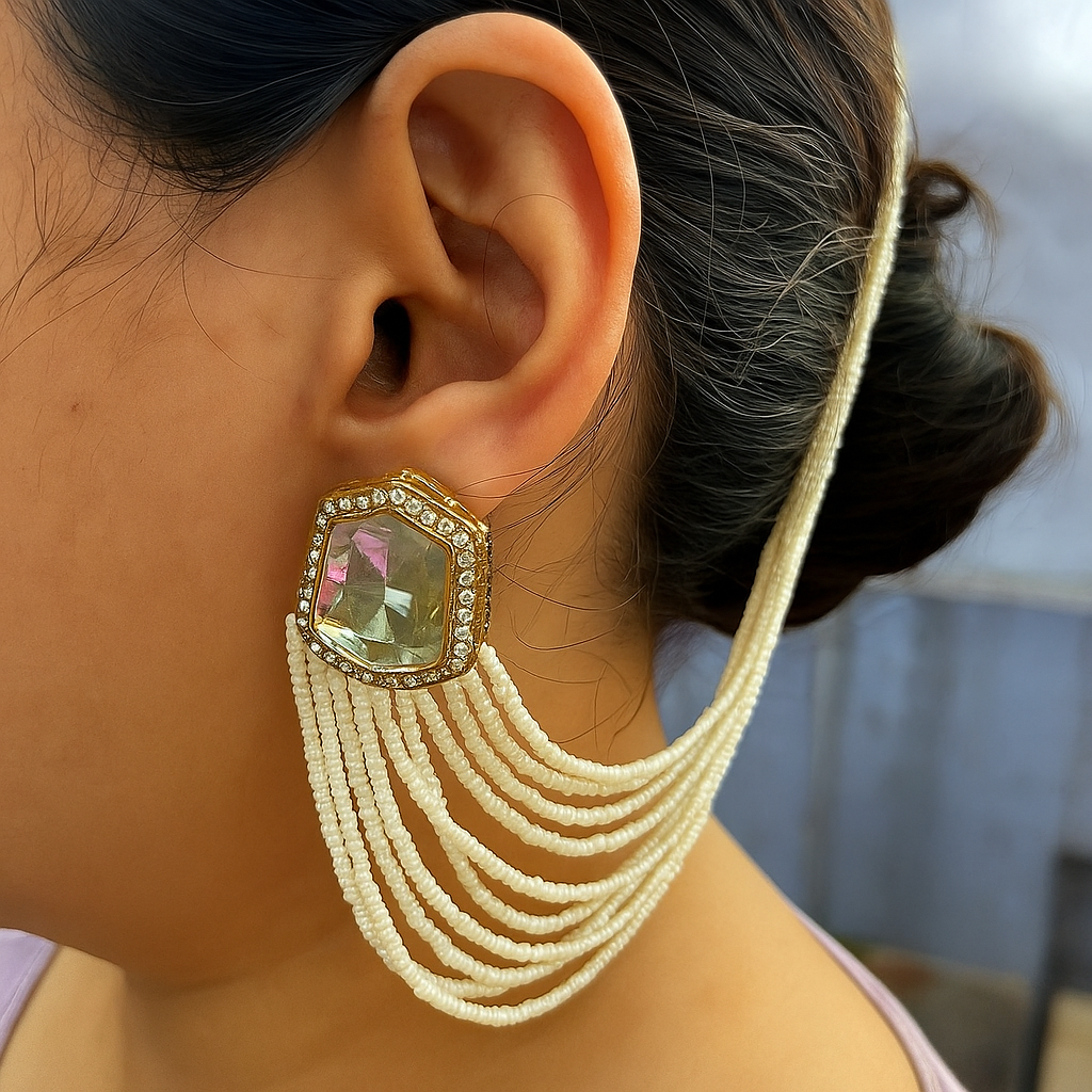 Mutilayered pearl kaan chain earrings