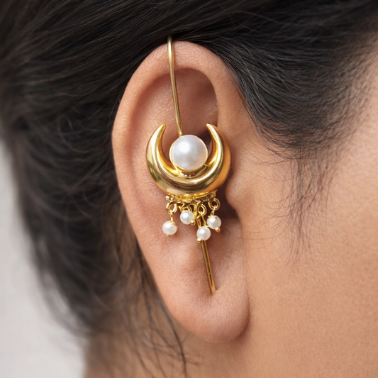Ira Pearl Needle earcuff