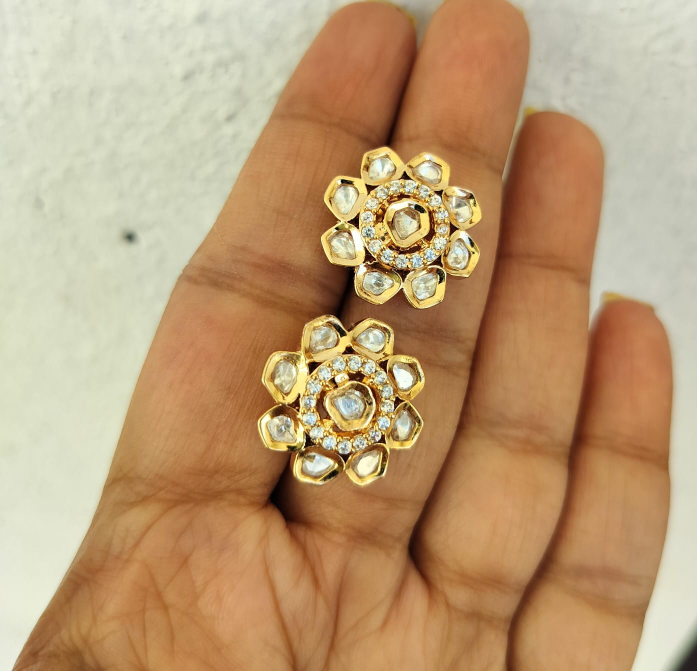 Vaarahi Kundan Stud Earrings