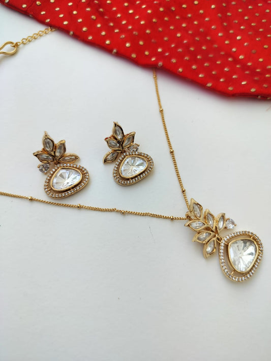 Vikrama Kundan Pendant Necklace set