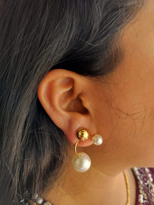 Reya Pearl Earrings