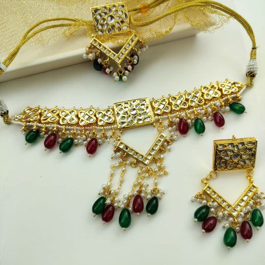 Green and red Ankita Kundan Jewellery Set