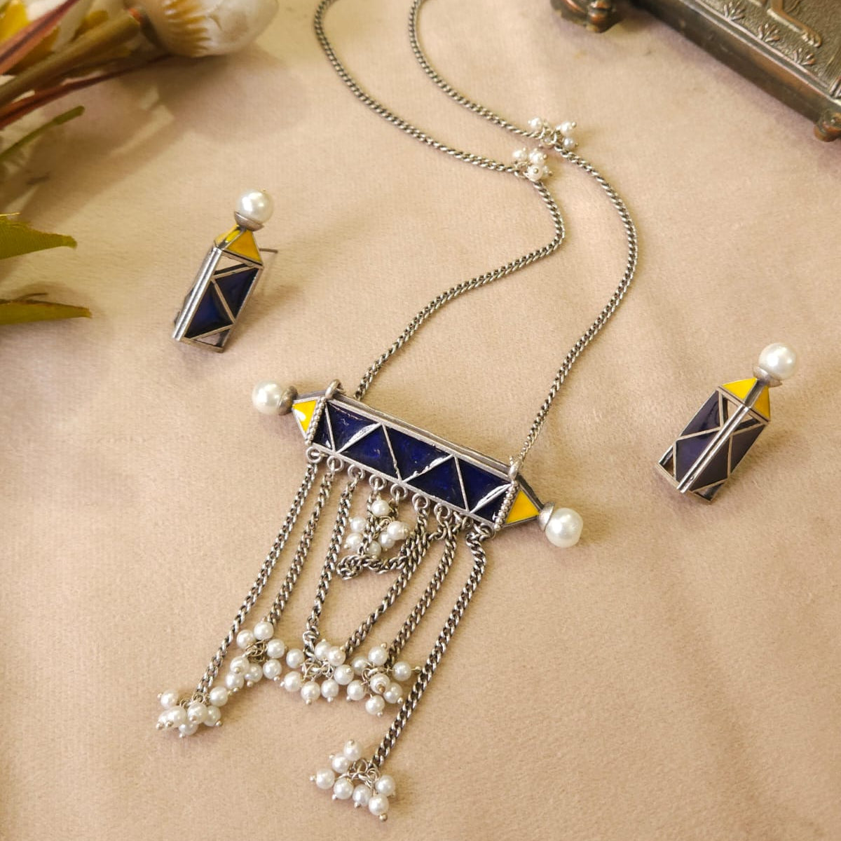 Alaya Oxidised Silver Look alike Necklace set