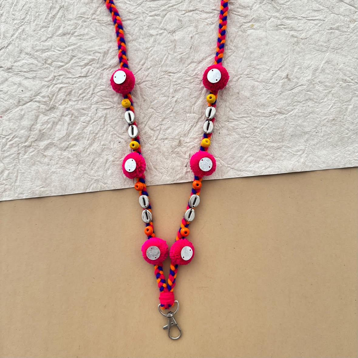 Shell Handmade Navratri Sling Chain Mobile Holder