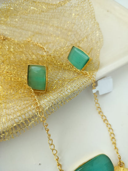 Fancy Pendant Necklace set (Sea Green)