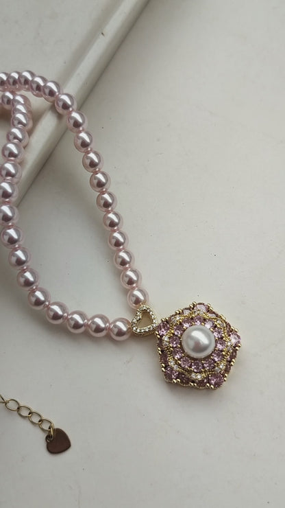 Rose Gold Pearl Pendant Necklace