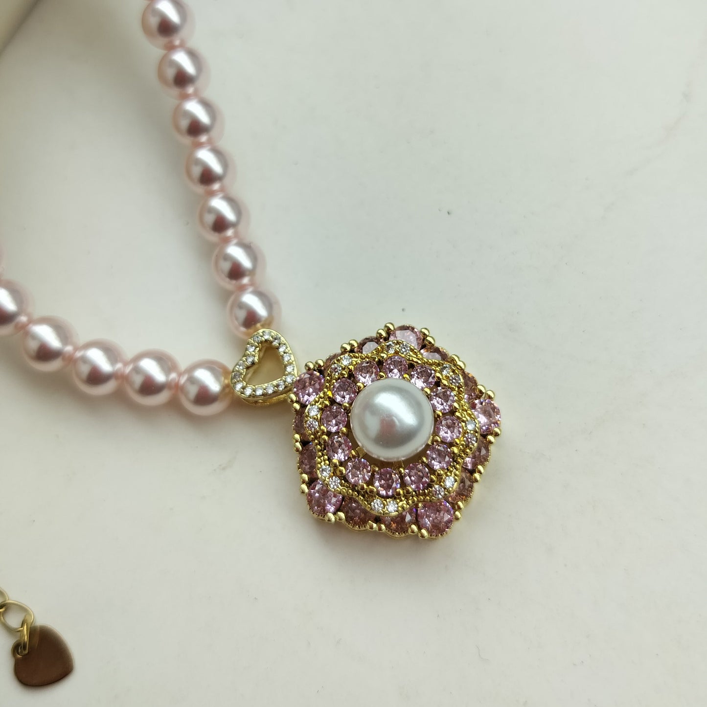Rose Gold Pearl Pendant Necklace